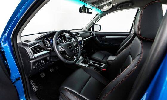 Interiér_Evo Cross4